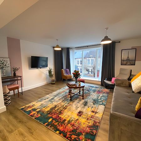 Cambridge Stays Riverside Apart Hotel With 2Br Flats At The City Centre-Parking-Balcony Exterior photo